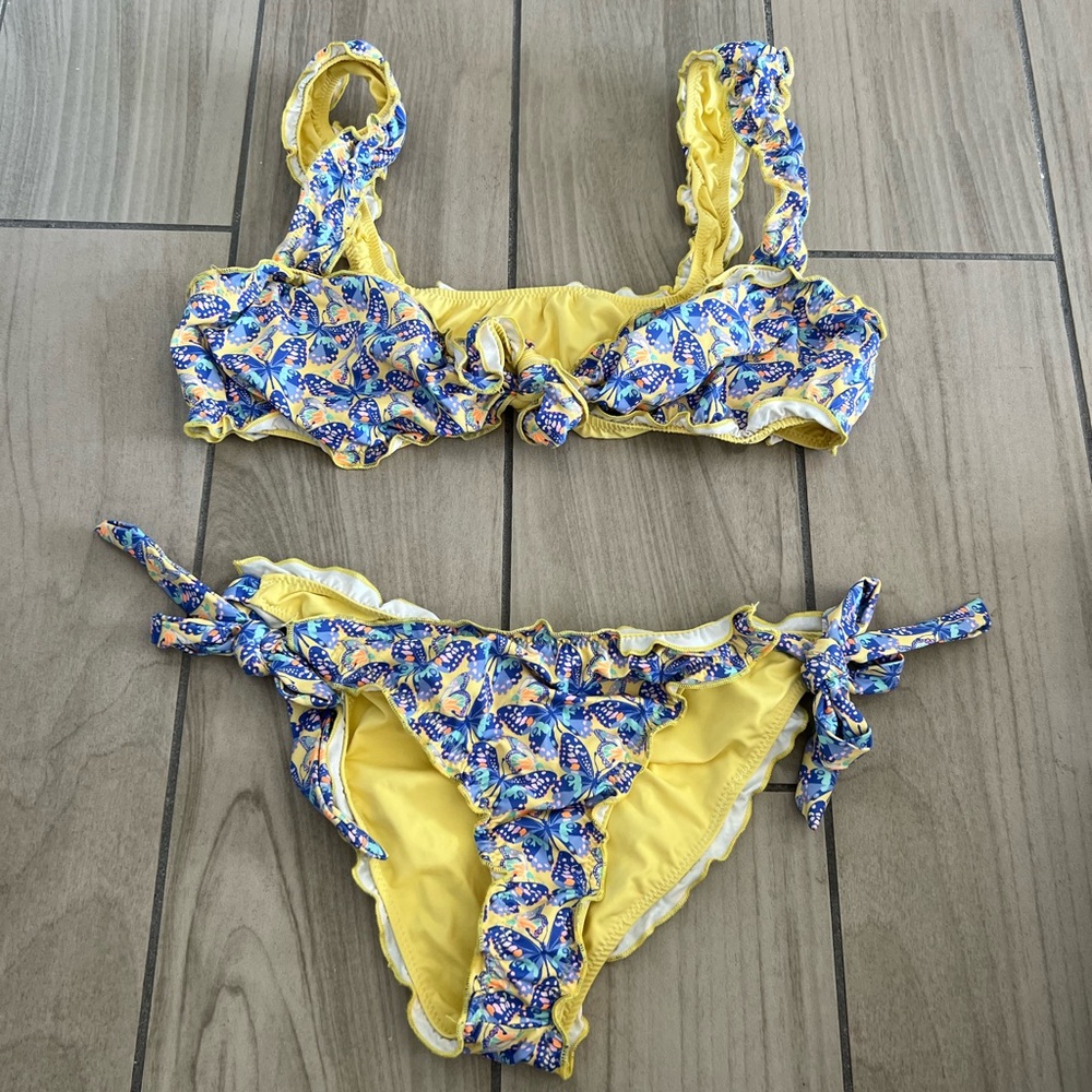 Frankie’s butterfly bikini!